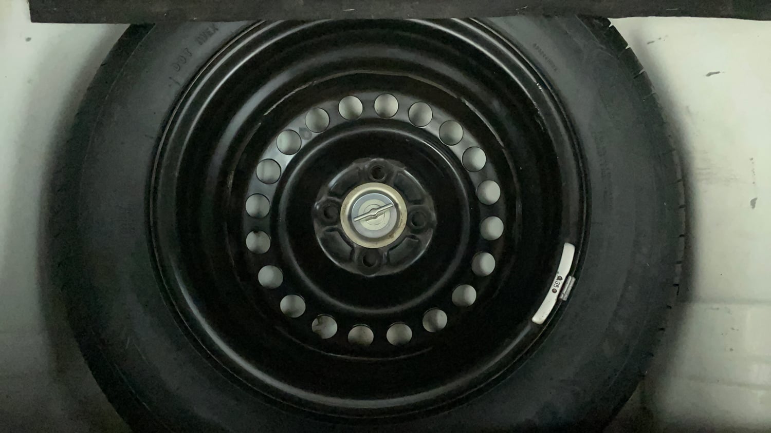 Used 2014 Honda Brio S MT Petrol Manual tyres SPARE TYRE VIEW