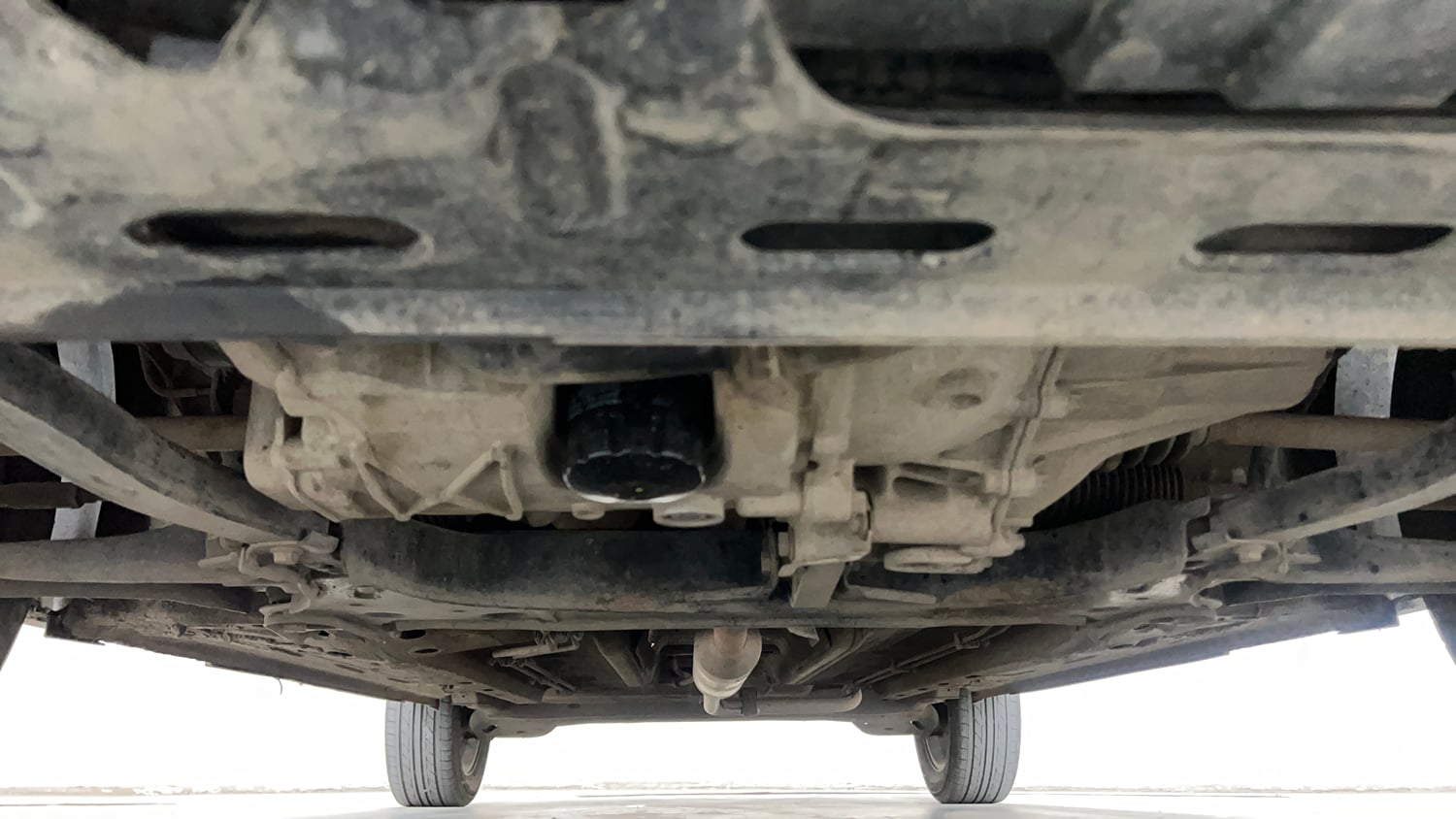 Used 2022 Nissan Magnite XV Executive Petrol Manual extra FRONT LEFT UNDERBODY VIEW