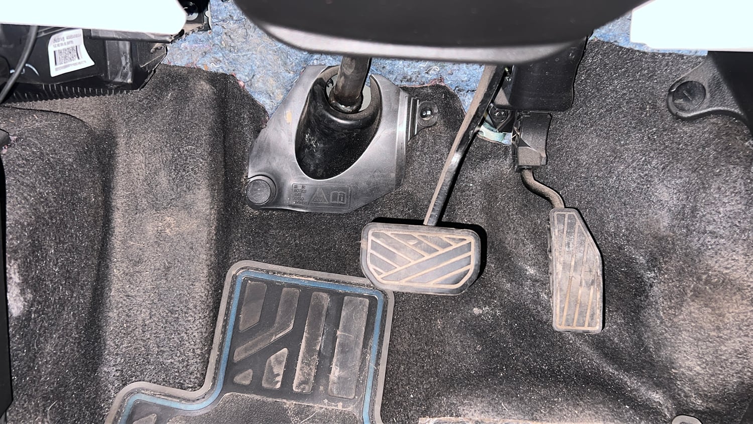 Used 2024 Maruti Suzuki Ignis Zeta 1.2 AMT Petrol Automatic interior PEDALS VIEW