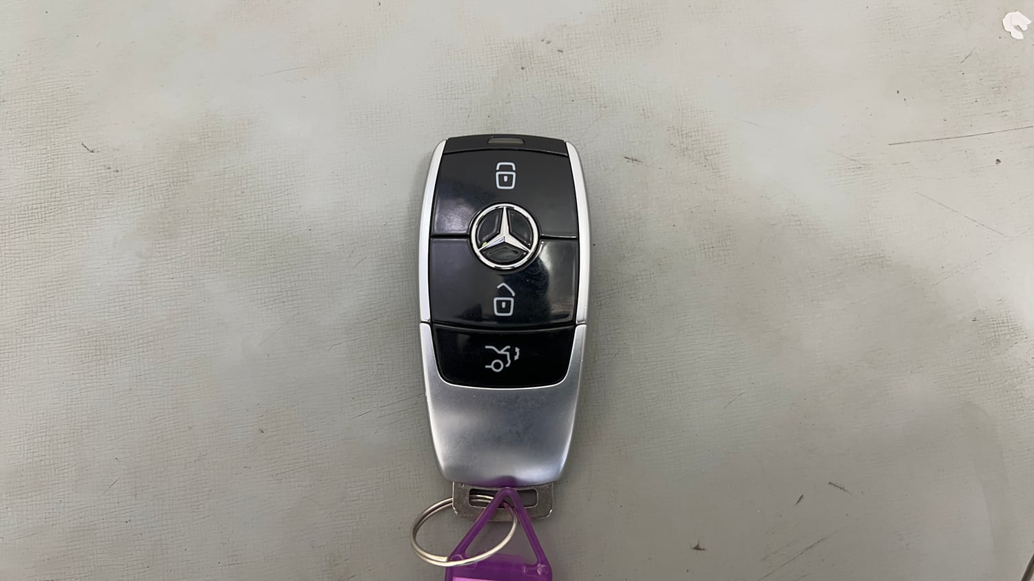 Used 2022 Mercedes-Benz E-Class E 220d Exclusive Diesel Automatic extra CAR KEY VIEW