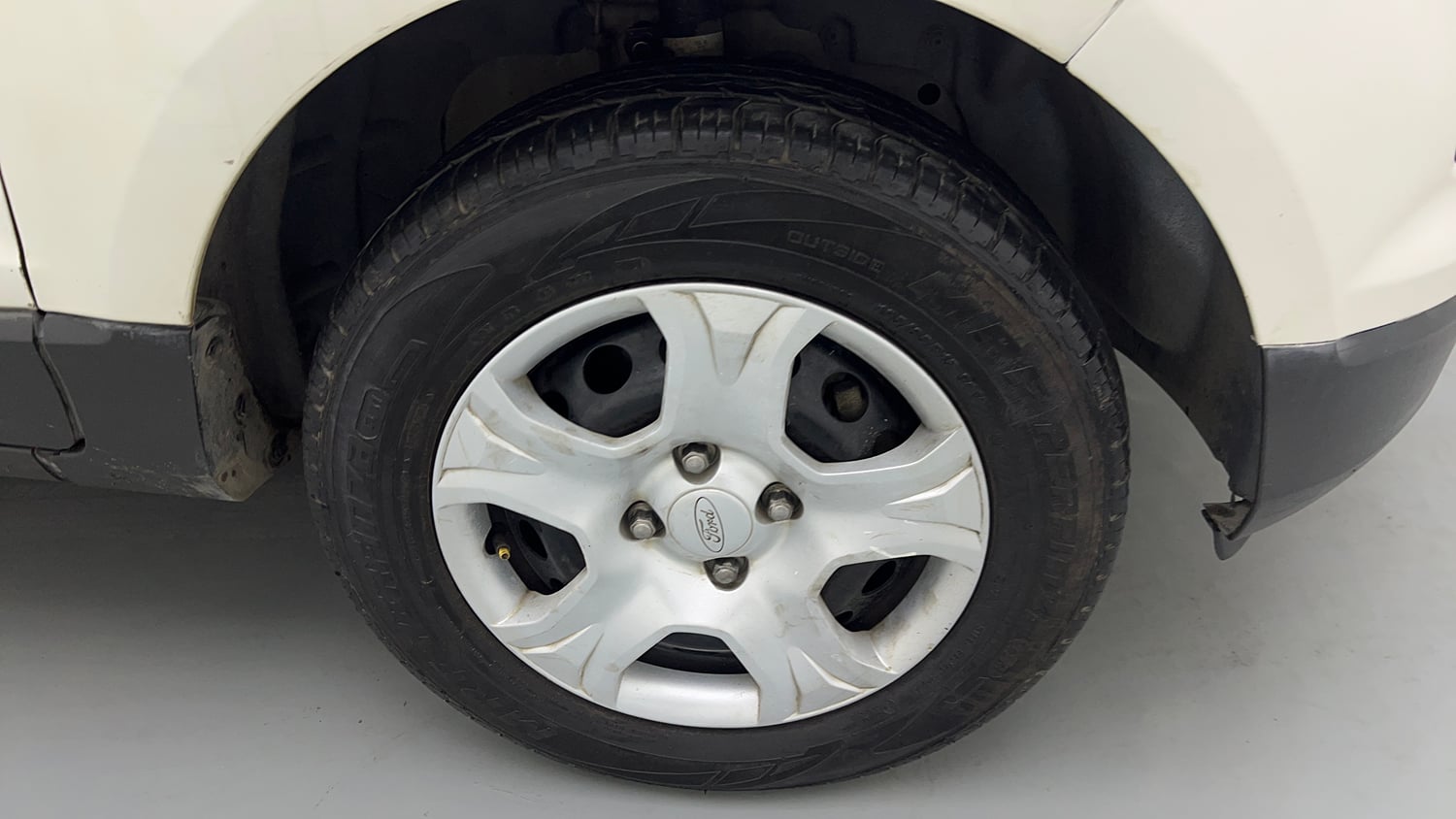 Used 2016 Ford EcoSport Trend 1.5L Ti-VCT Petrol Manual tyres RIGHT FRONT TYRE RIM VIEW