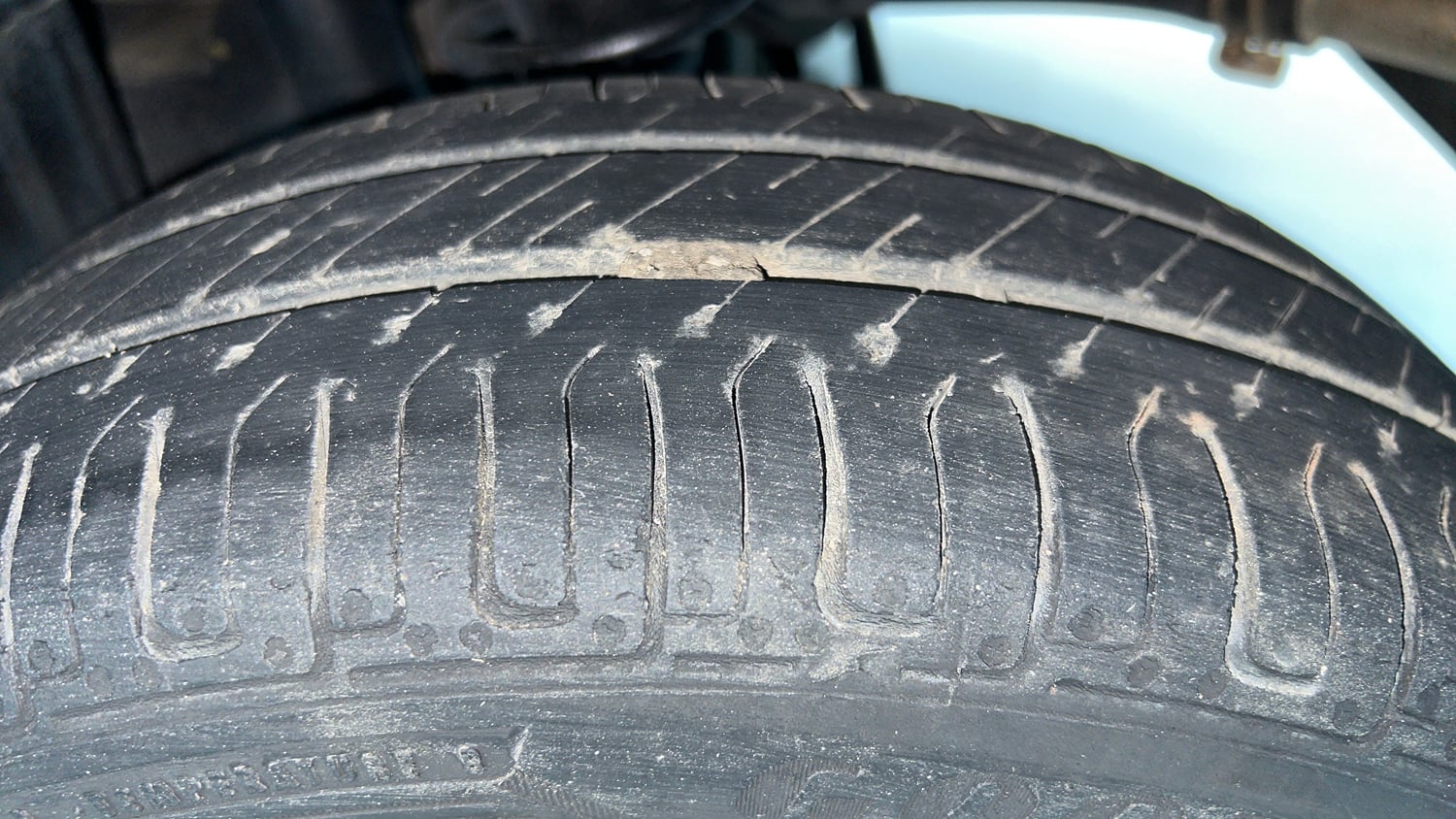 Used 2017 maruti-suzuki Alto K10 VXi (O) AMT Petrol Automatic tyres LEFT REAR TYRE TREAD VIEW