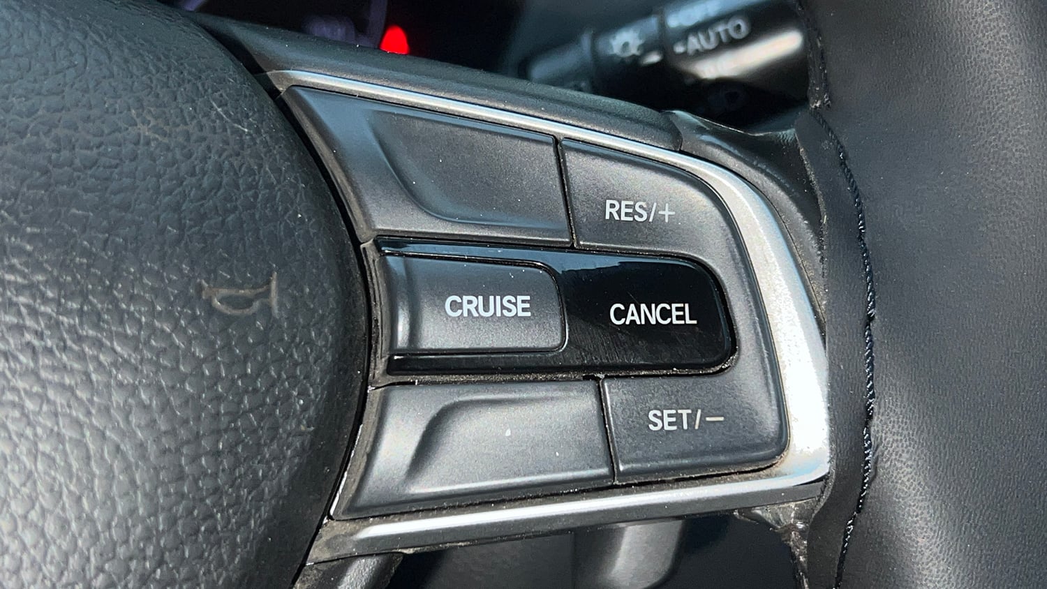 Used 2022 Honda City ZX CVT Petrol Petrol Automatic top_features Cruise control