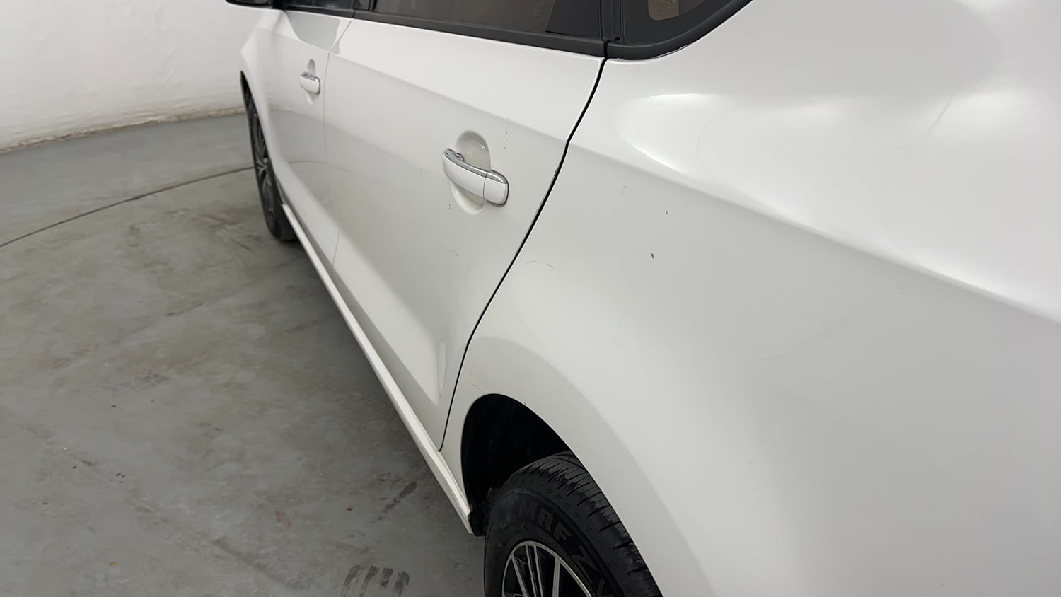 Used 2019 Volkswagen Vento Highline 1.5 (D) Diesel Manual dents MINOR SCRATCH