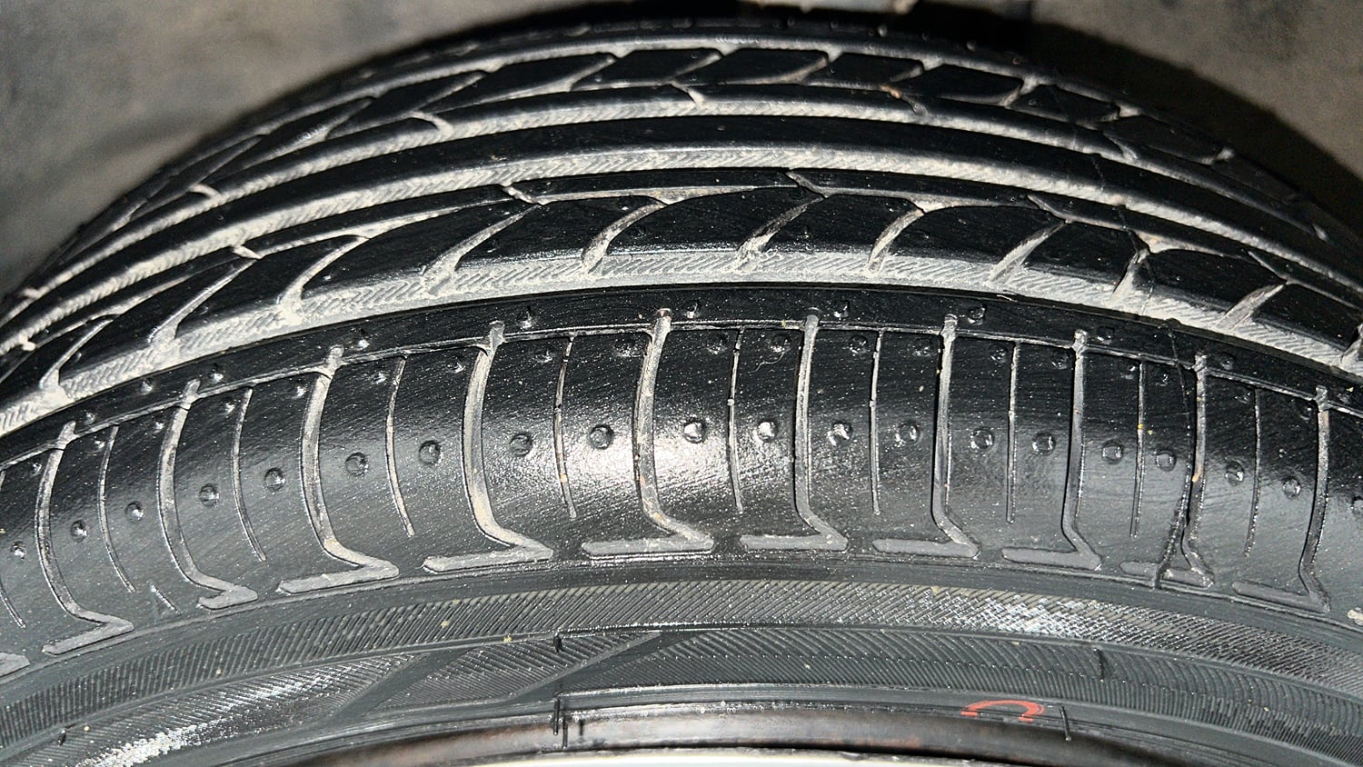 Used 2017 Maruti Suzuki Alto K10 VXi Petrol Manual tyres LEFT FRONT TYRE TREAD VIEW