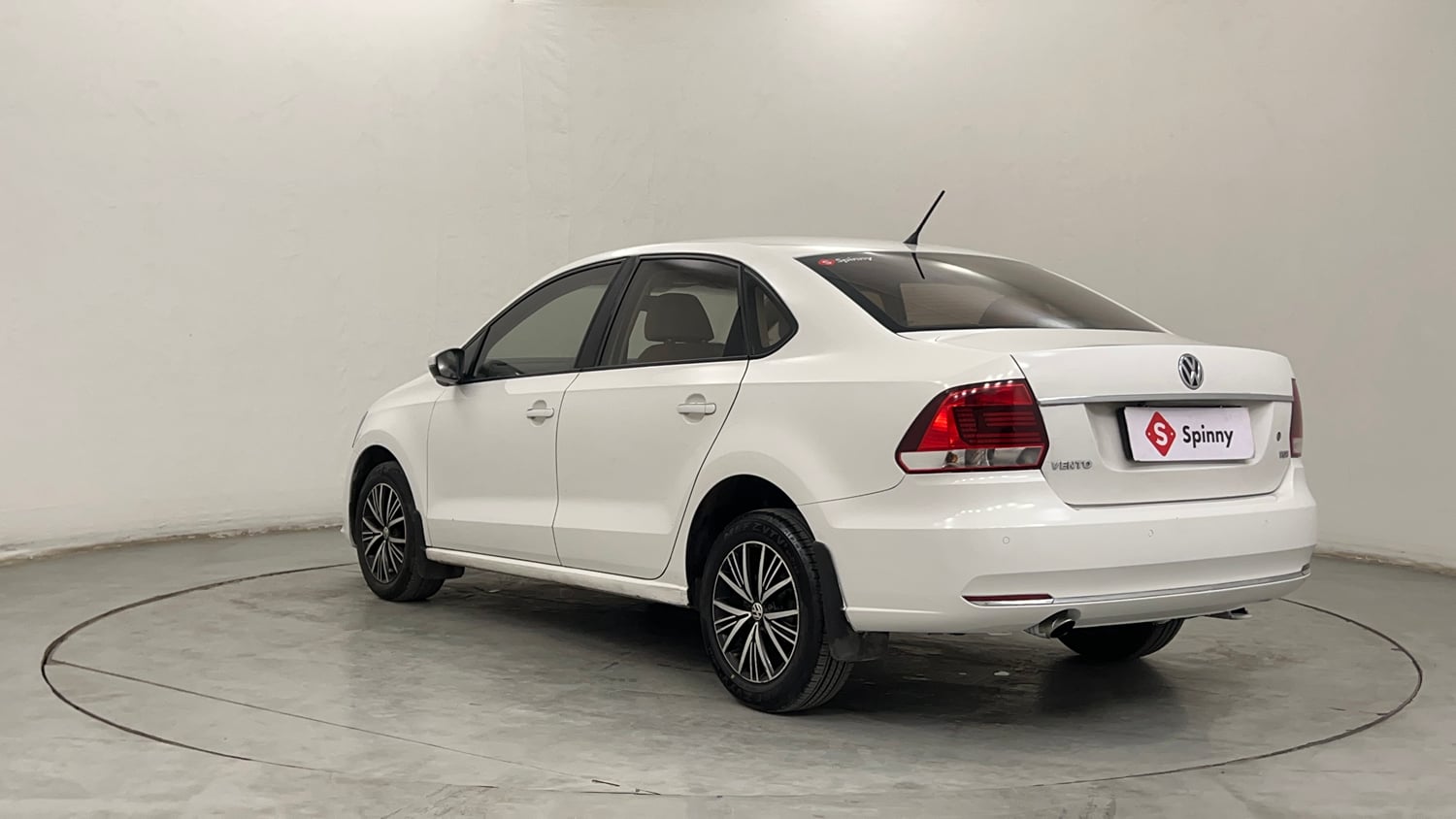 Used 2019 Volkswagen Vento Highline 1.5 (D) Diesel Manual exterior LEFT REAR CORNER VIEW