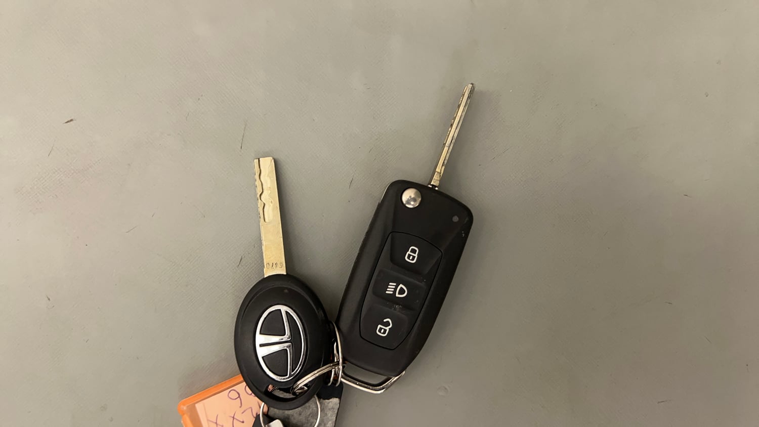 Used 2025 Tata Tiago XTA Petrol Automatic extra CAR KEY VIEW