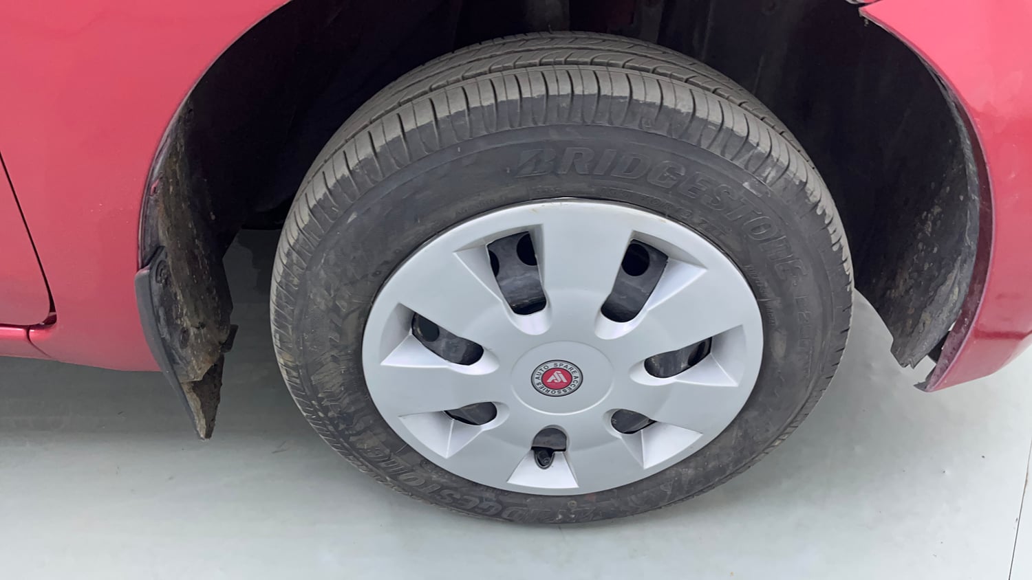Used 2016 Datsun GO T Petrol Manual tyres RIGHT FRONT TYRE RIM VIEW