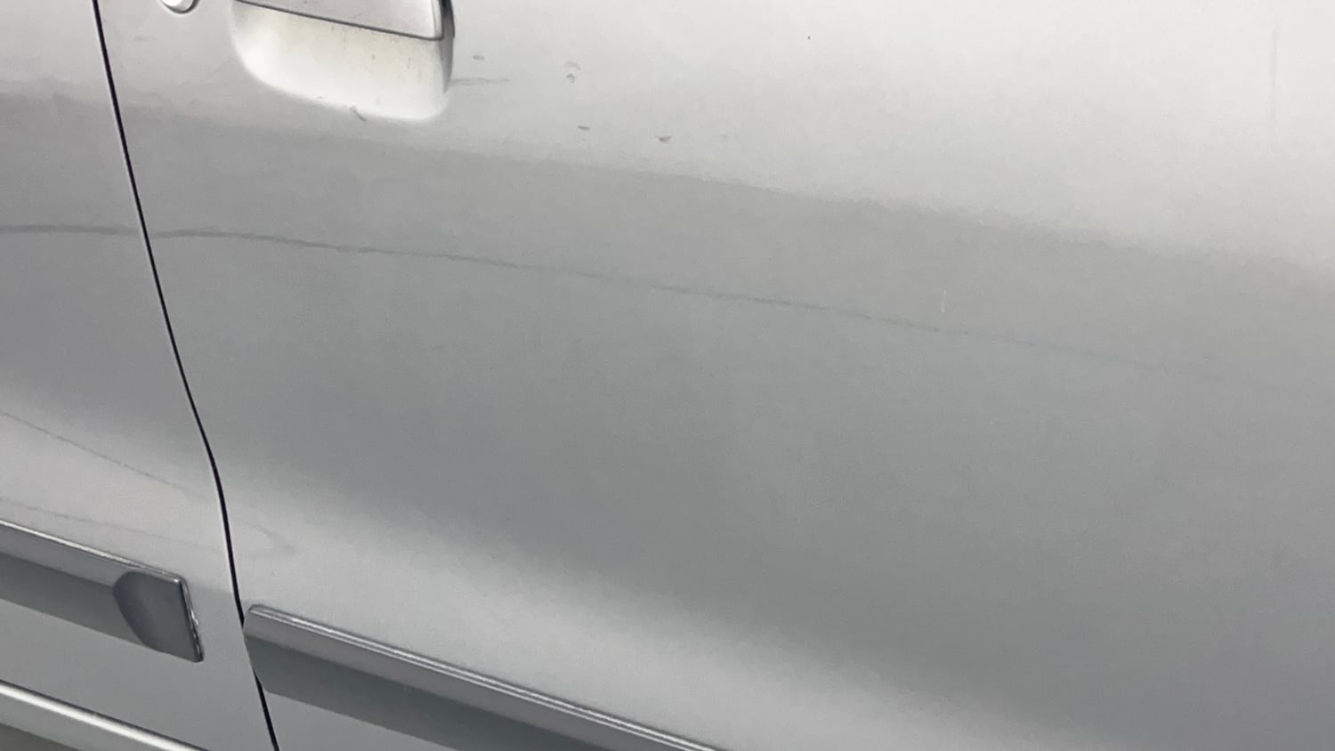 Used 2018 Maruti Suzuki Wagon R VXI Petrol Manual dents MINOR DENT
