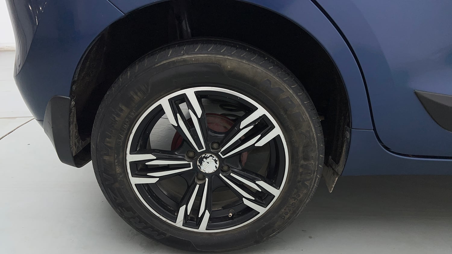 Used 2018 Maruti Suzuki Baleno Delta 1.3 Diesel Manual tyres RIGHT REAR TYRE RIM VIEW