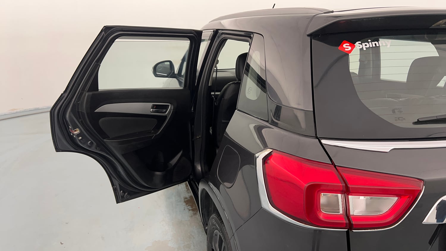 Used 2022 maruti-suzuki Vitara Brezza ZXi Petrol Manual interior LEFT REAR DOOR OPEN VIEW
