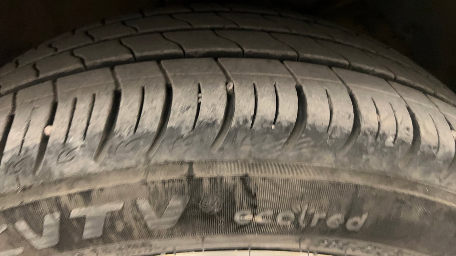 Used 2019 Maruti Suzuki Baleno Alpha Automatic Petrol Automatic tyres RIGHT FRONT TYRE TREAD VIEW