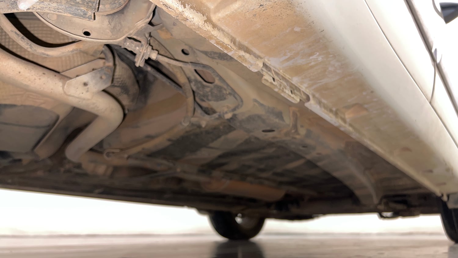 Used 2020 Toyota Glanza G CVT Petrol Automatic extra REAR RIGHT UNDERBODY VIEW