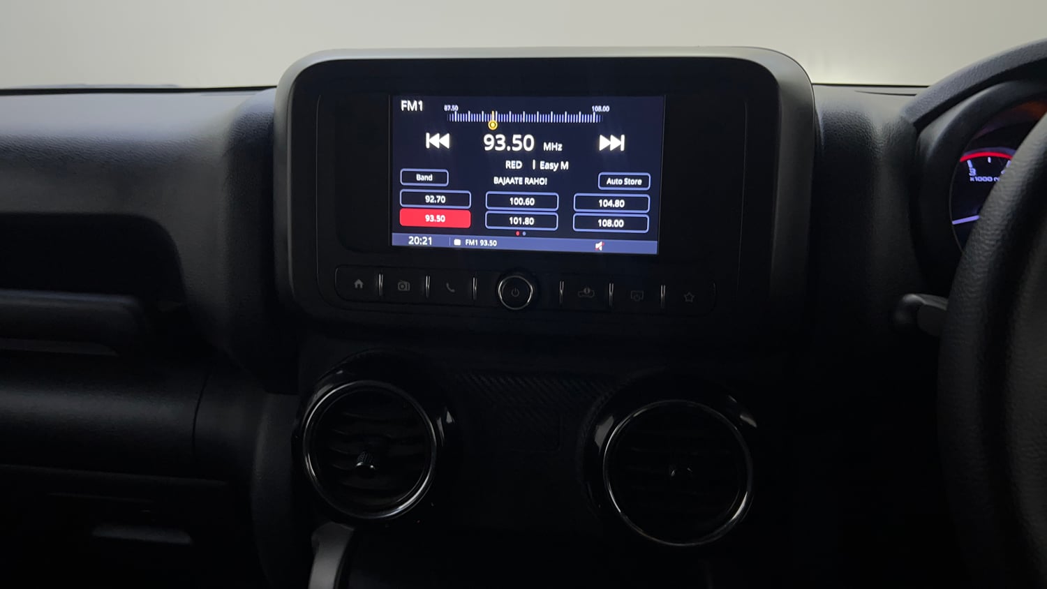 Used 2021 mahindra Thar LX Hard Top Petrol MT 4WD Petrol Manual top_features Touch screen infotainment system
