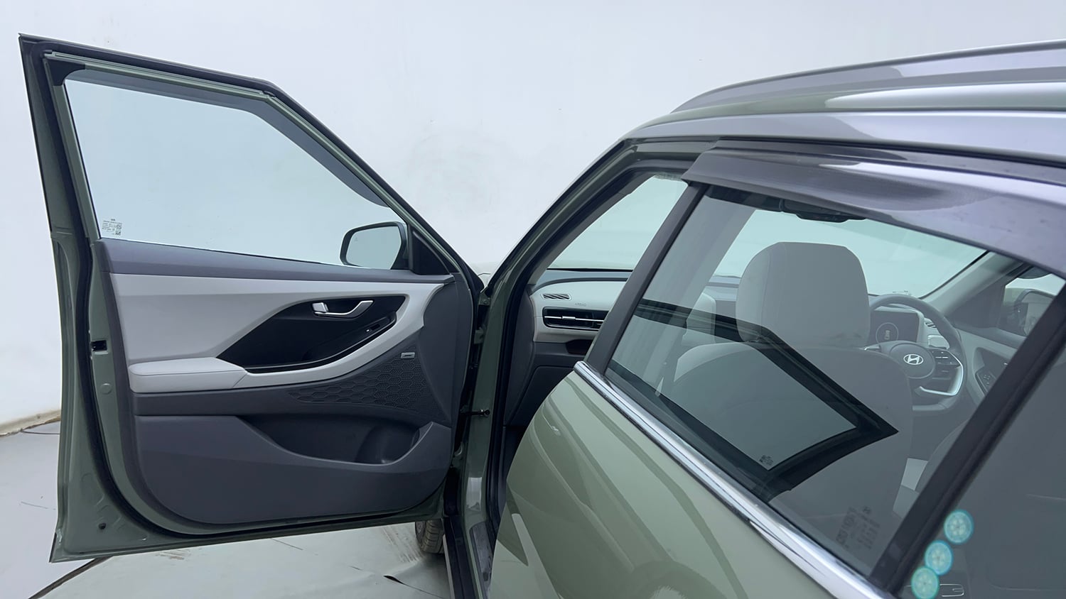 Used 2025 Hyundai Creta 1.5 MPi Petrol IVT SX(O) Petrol Automatic interior LEFT FRONT DOOR OPEN VIEW