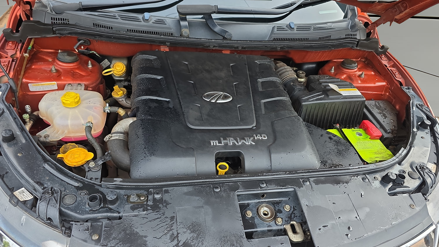 Used 2017 Mahindra XUV500 W4 Diesel Manual engine ENGINE RIGHT SIDE VIEW