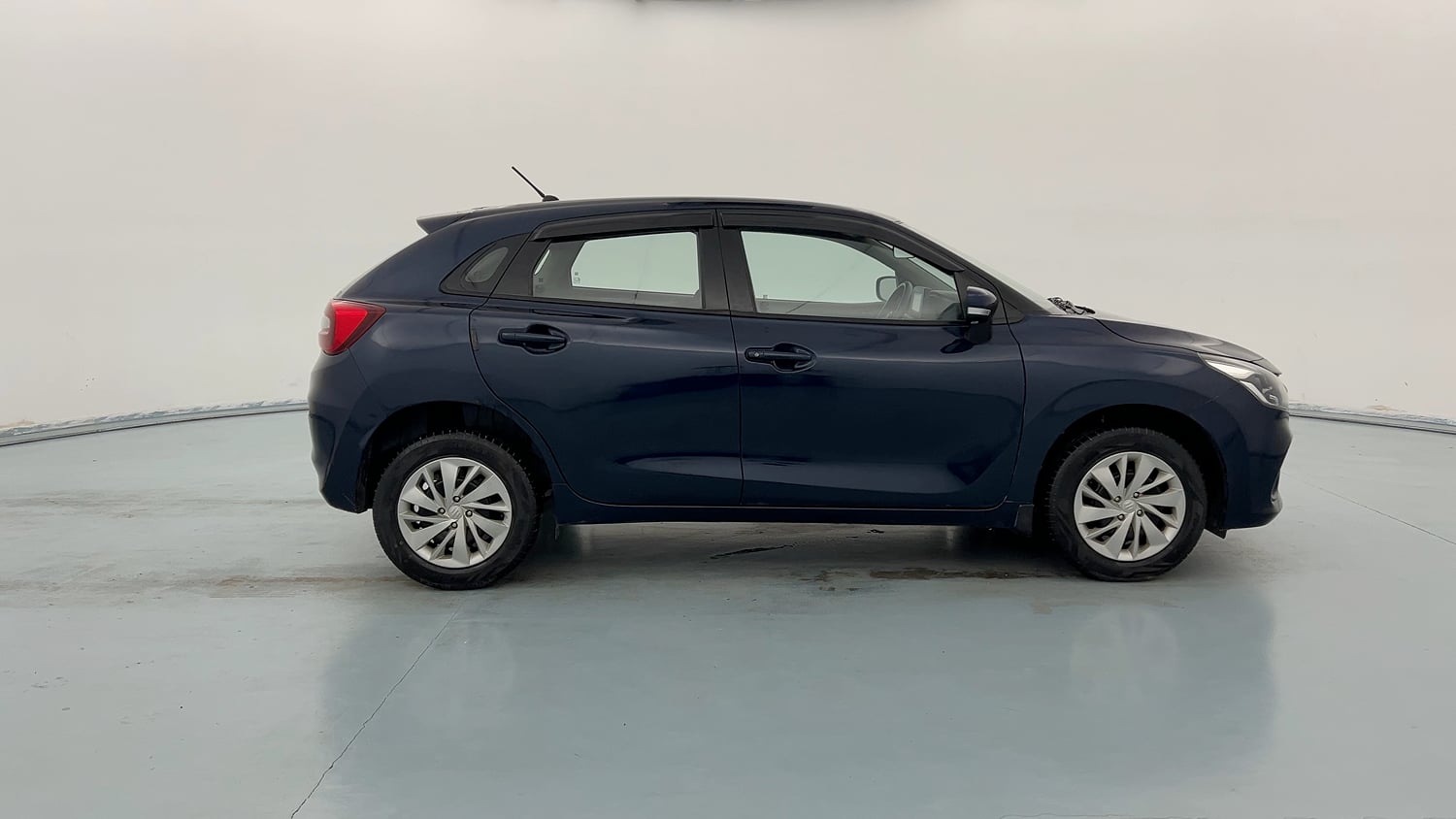 Used 2023 Maruti Suzuki Baleno Delta AGS Petrol Automatic exterior RIGHT SIDE VIEW