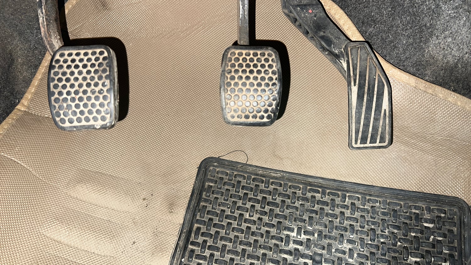 Used 2017 Maruti Suzuki Alto K10 VXi Petrol Manual interior PEDALS VIEW