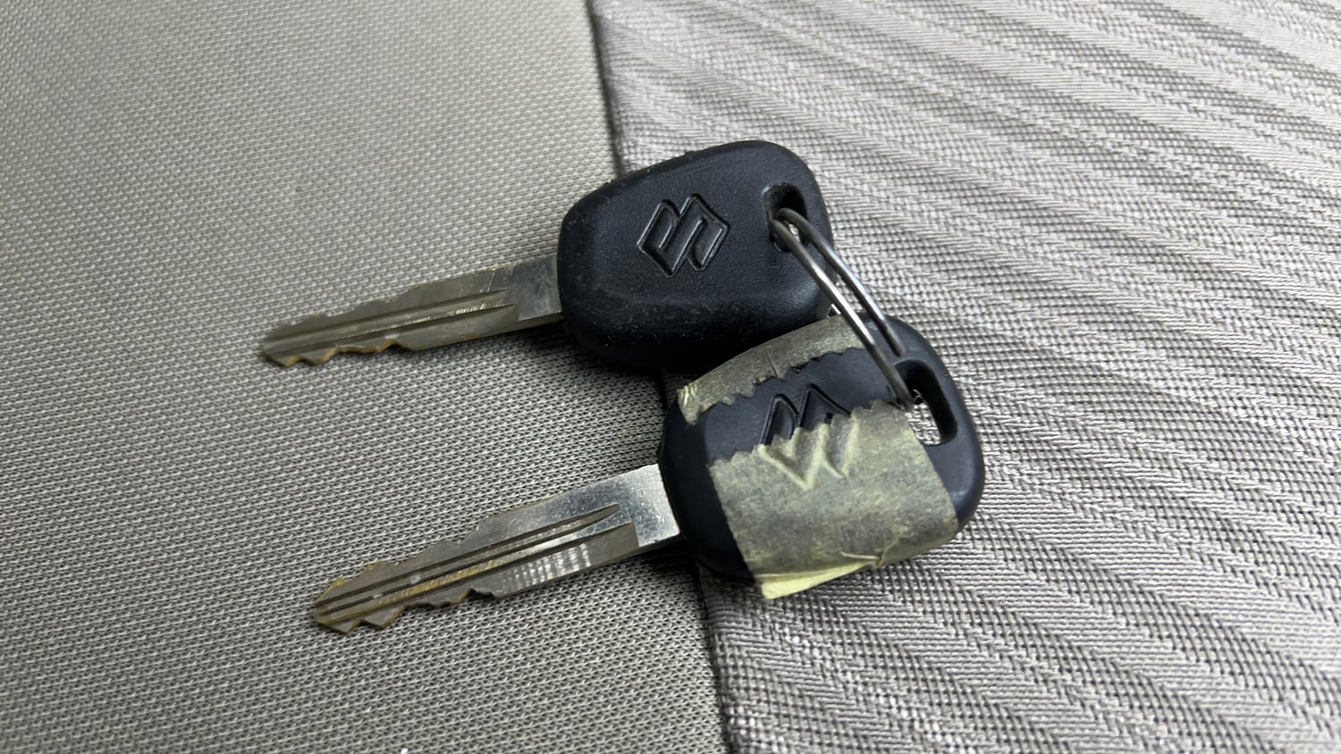 Used 2017 maruti-suzuki Alto K10 VXi (O) AMT Petrol Automatic extra CAR KEY VIEW