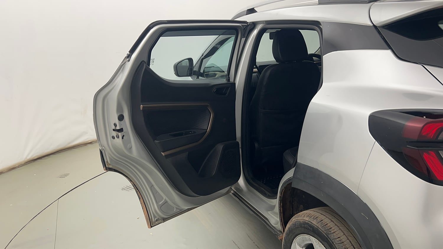 Used 2022 Renault Kiger RXT MT Petrol Manual interior LEFT REAR DOOR OPEN VIEW