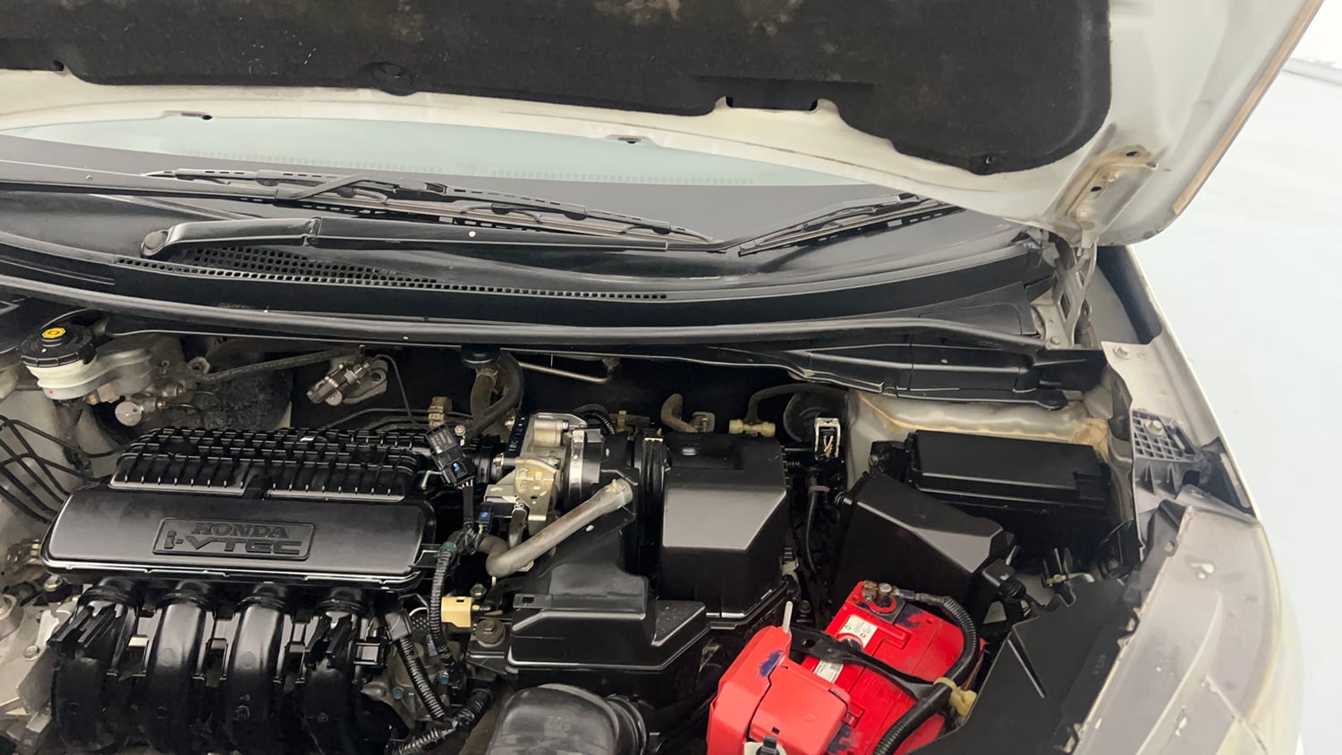 Used 2018 Honda WR-V VX MT Petrol Petrol Manual engine ENGINE LEFT SIDE HINGE & APRON VIEW