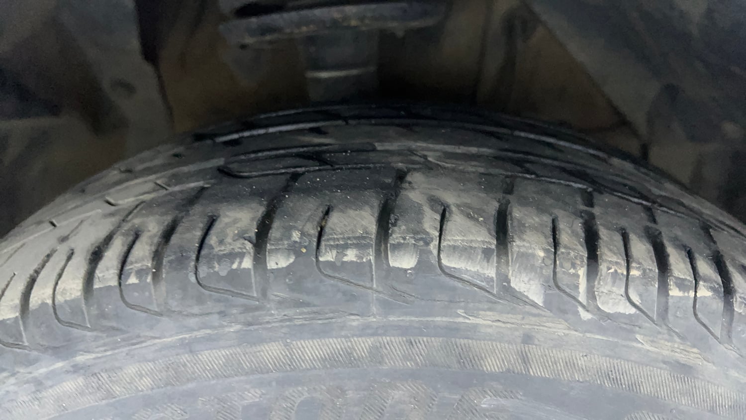 Used 2018 Maruti Suzuki S-Cross Zeta 1.3 Diesel Manual tyres RIGHT FRONT TYRE TREAD VIEW