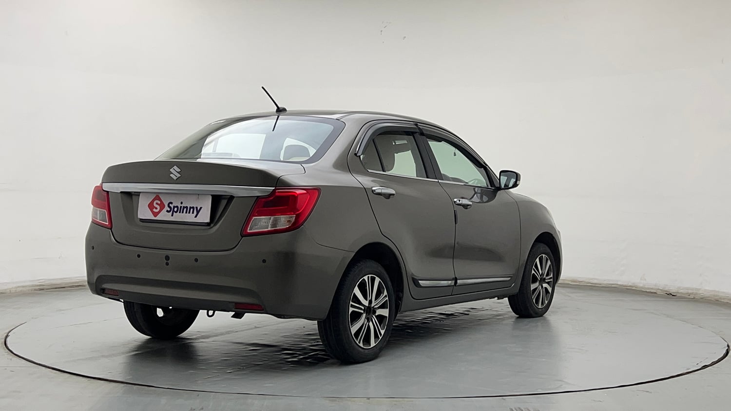 Used 2018 Maruti Suzuki Dzire VXi AMT Petrol Automatic exterior RIGHT REAR CORNER VIEW