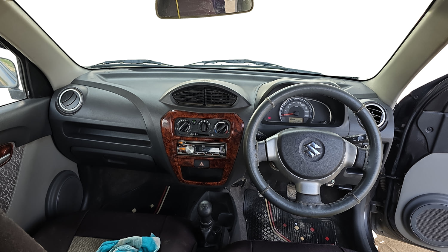 Used 2019 Maruti Suzuki Alto 800 LXi Petrol Manual interior DASHBOARD VIEW