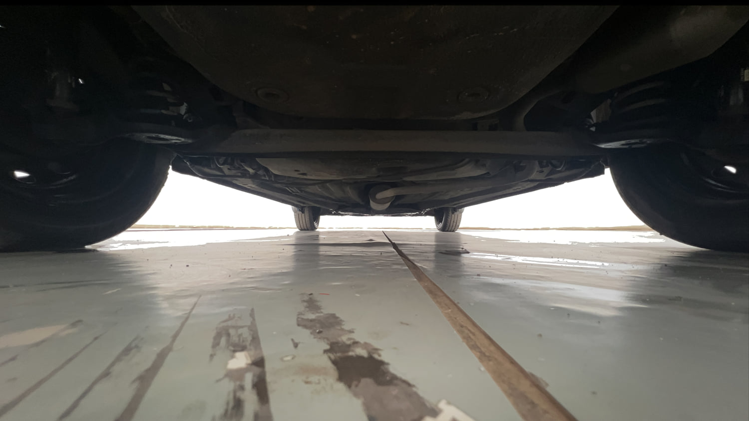 Used 2017 Maruti Suzuki Ignis Delta 1.2 MT Petrol Manual extra REAR UNDERBODY VIEW (TAKEN FROM REAR)