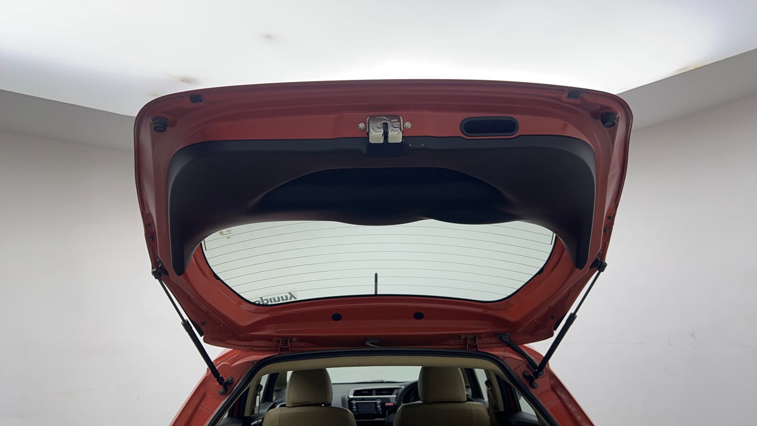 Used 2017 Honda Jazz V AT Petrol Petrol Automatic interior DICKY DOOR OPEN VIEW