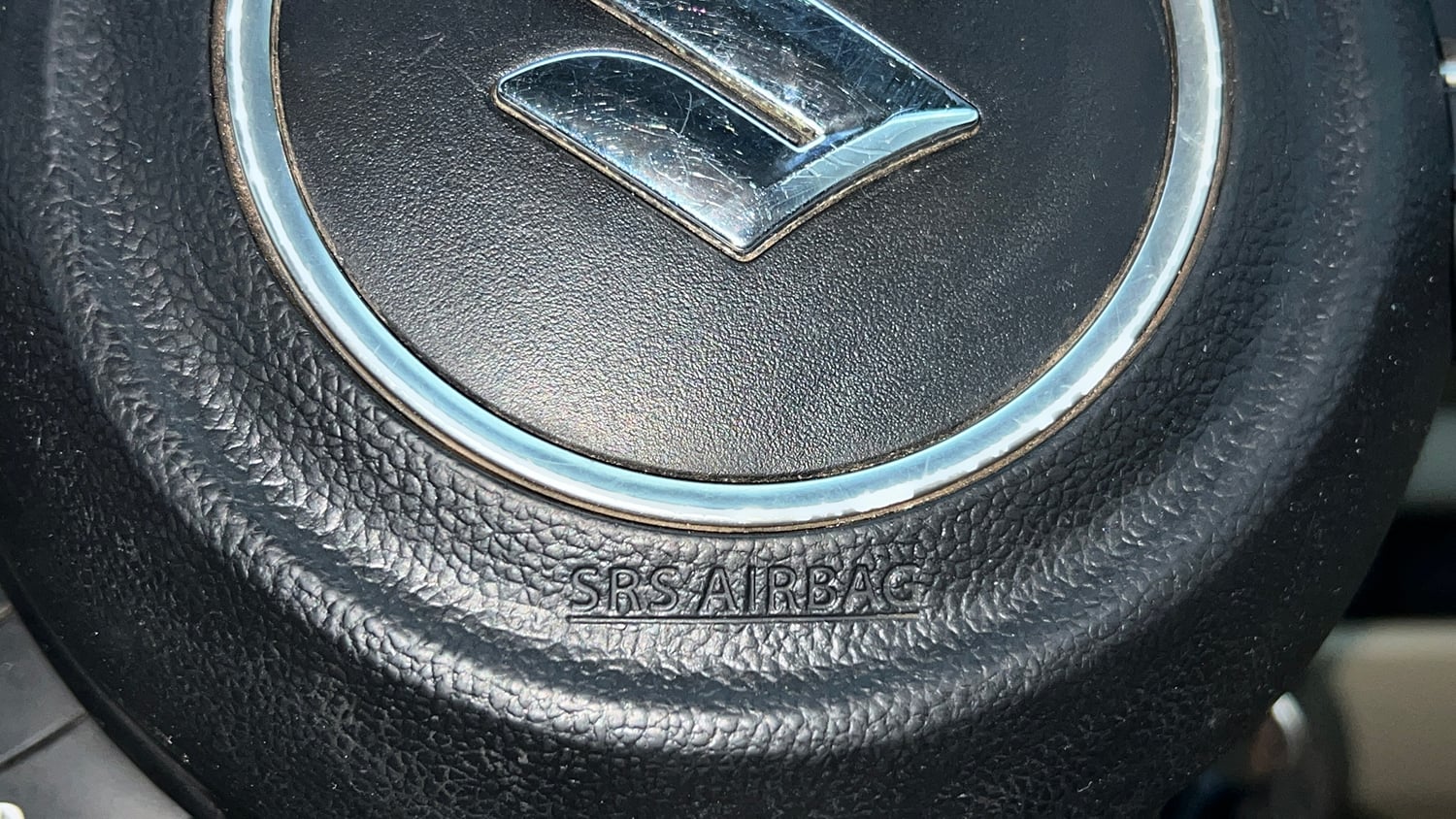Used 2019 Maruti Suzuki Dzire VXi Petrol Manual top_features Airbags