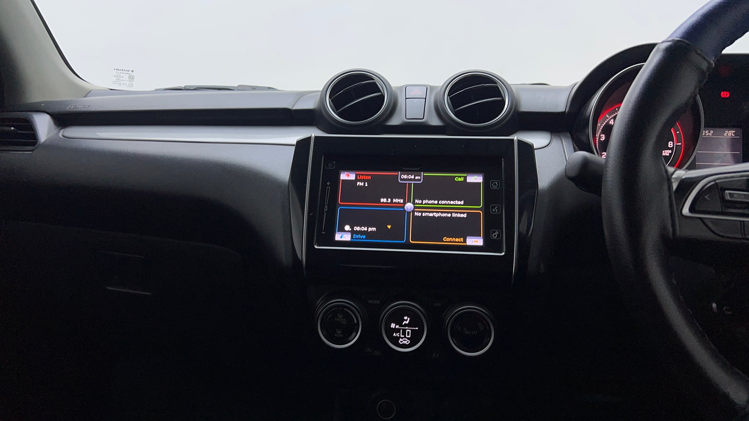 Used 2019 Maruti Suzuki Swift ZXi Plus Petrol Manual interior MUSIC SYSTEM & AC CONTROL VIEW