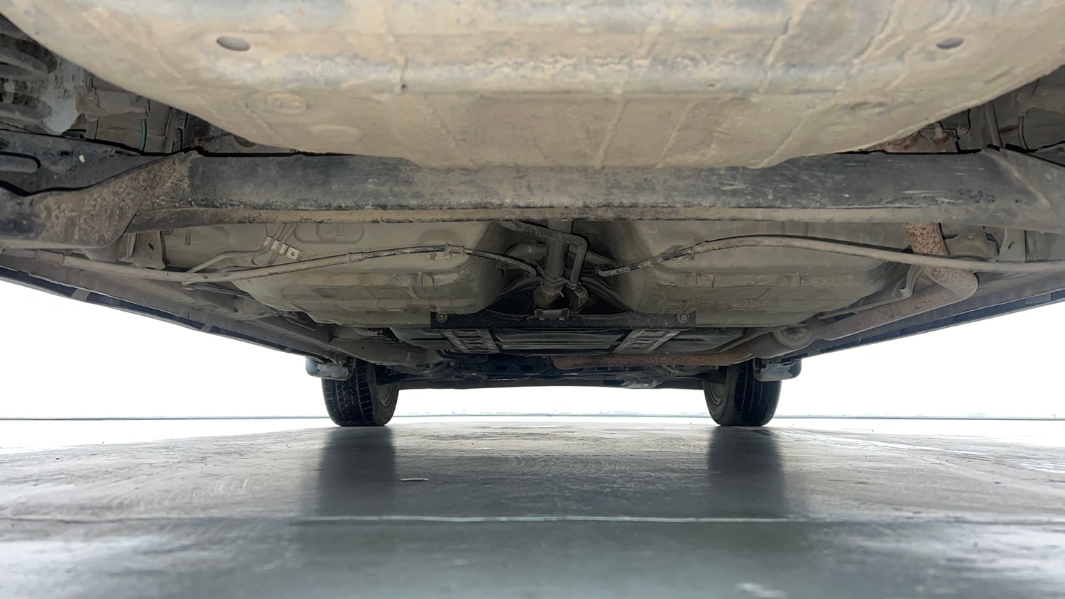 Used 2018 Honda WR-V VX MT Petrol Petrol Manual extra REAR UNDERBODY VIEW (TAKEN FROM REAR)