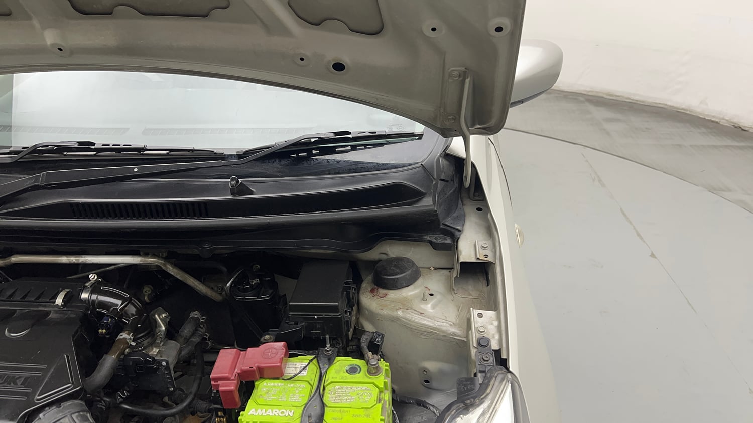 Used 2017 Maruti Suzuki Celerio VXi Petrol Manual engine ENGINE LEFT SIDE HINGE & APRON VIEW