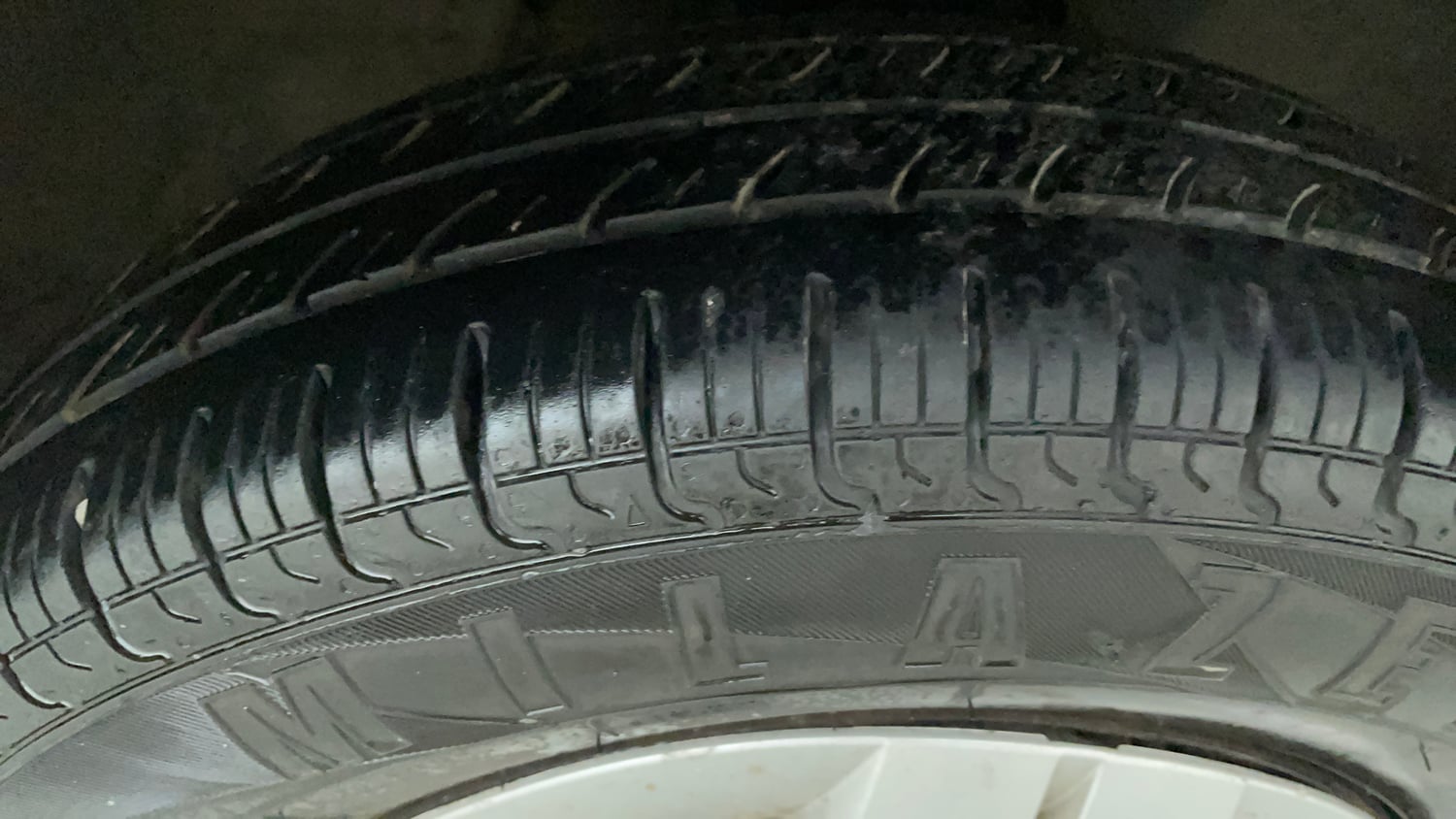 Used 2022 Maruti Suzuki Alto 800 VXi Petrol Manual tyres RIGHT FRONT TYRE TREAD VIEW