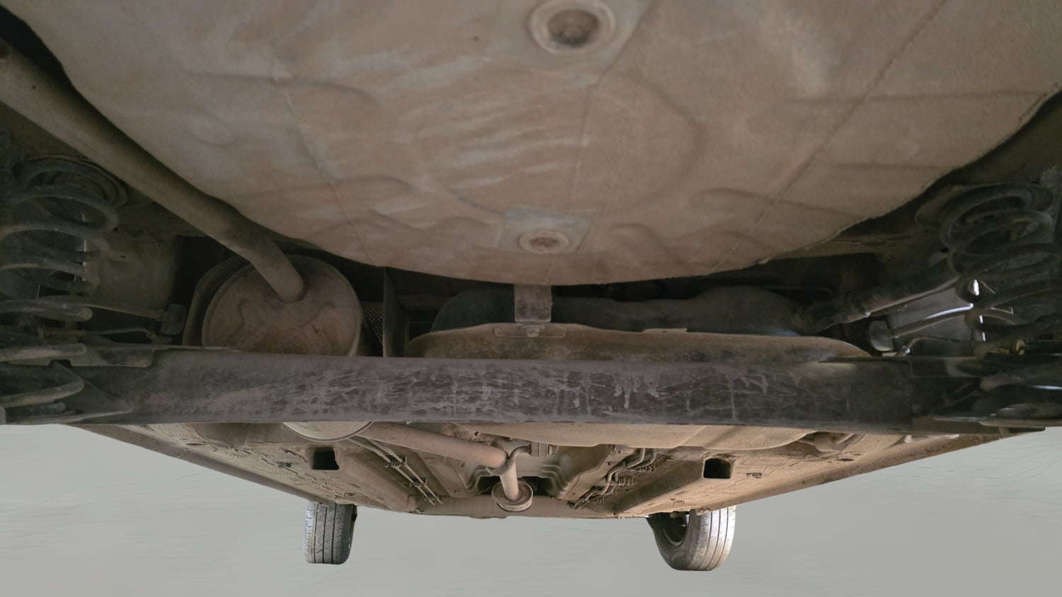 Used 2021 Renault Kwid RXT 1.0 Opt Petrol Manual extra REAR UNDERBODY VIEW (TAKEN FROM REAR)