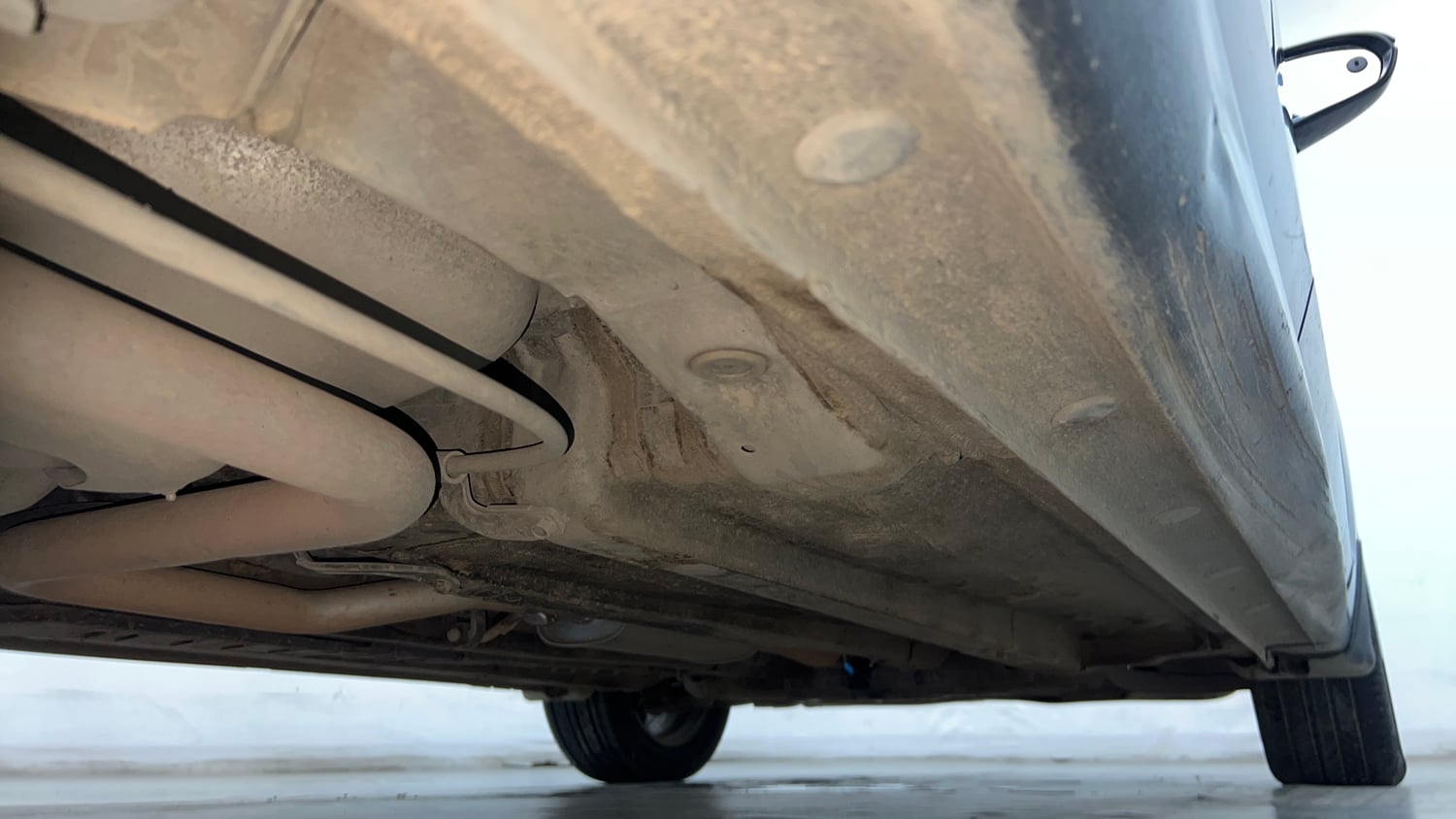 Used 2018 Hyundai Verna SX (O) 1.6 VTVT AT Petrol Automatic extra REAR RIGHT UNDERBODY VIEW