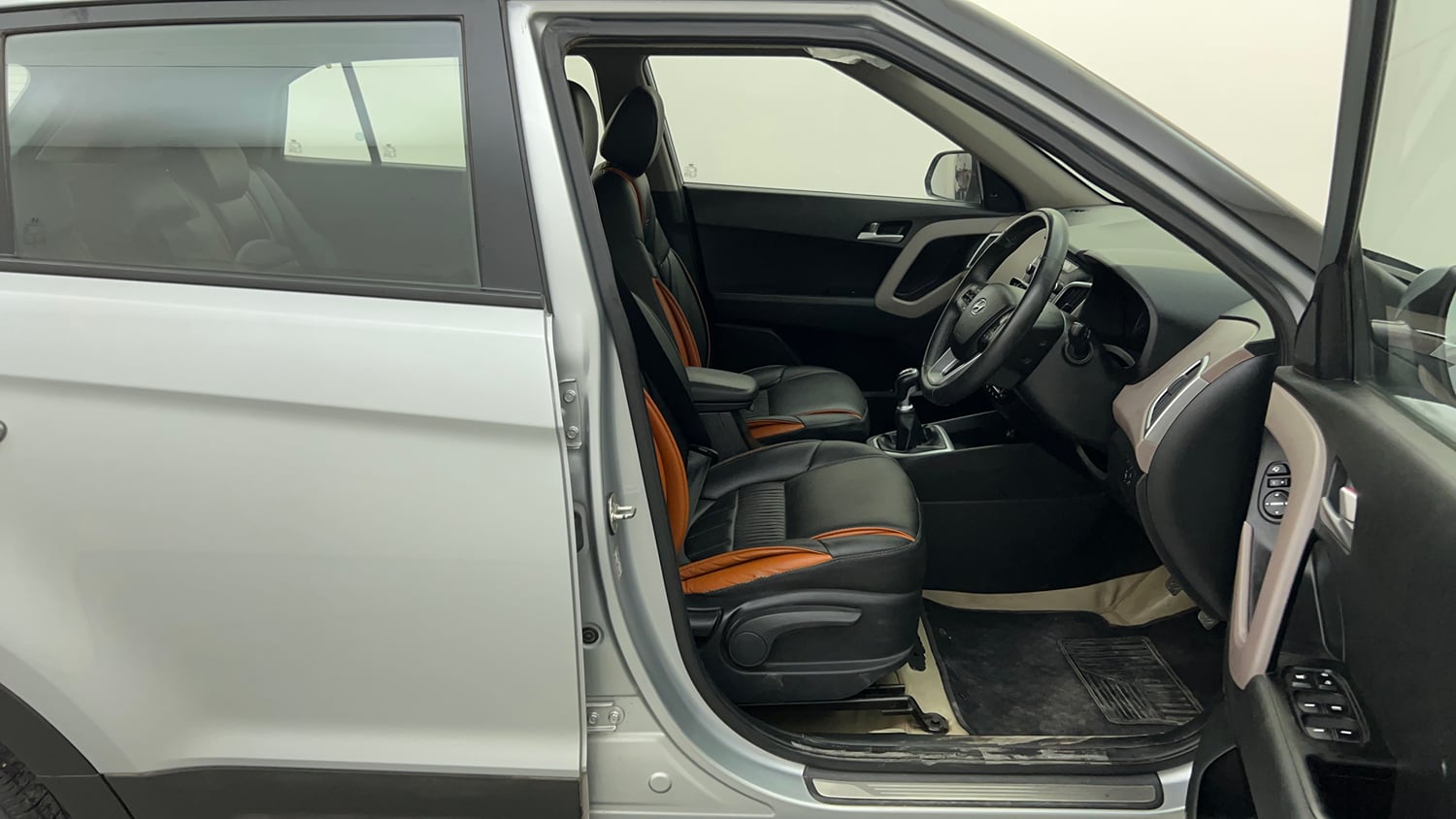 Used 2019 Hyundai Creta SX 1.6 Petrol Petrol Manual interior RIGHT SIDE FRONT DOOR CABIN VIEW
