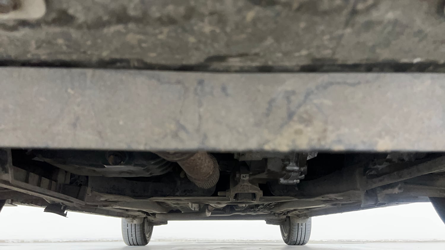 Used 2020 Tata Altroz XZ Petrol Petrol Manual extra FRONT LEFT UNDERBODY VIEW