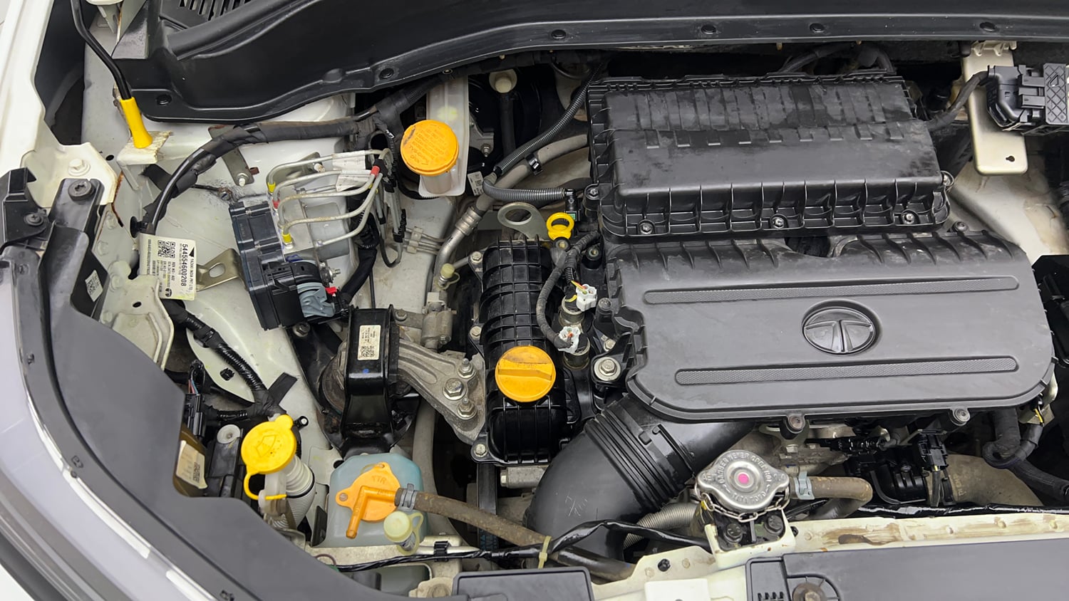 Used 2023 Tata Punch Pure MT Petrol Manual engine ENGINE RIGHT SIDE VIEW