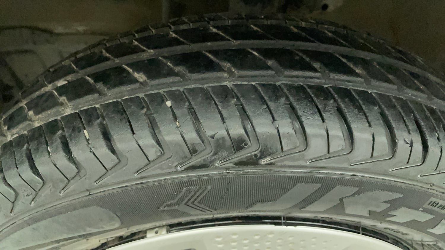 Used 2023 Maruti Suzuki Alto K10 VXi S-CNG Cng Manual tyres LEFT FRONT TYRE TREAD VIEW