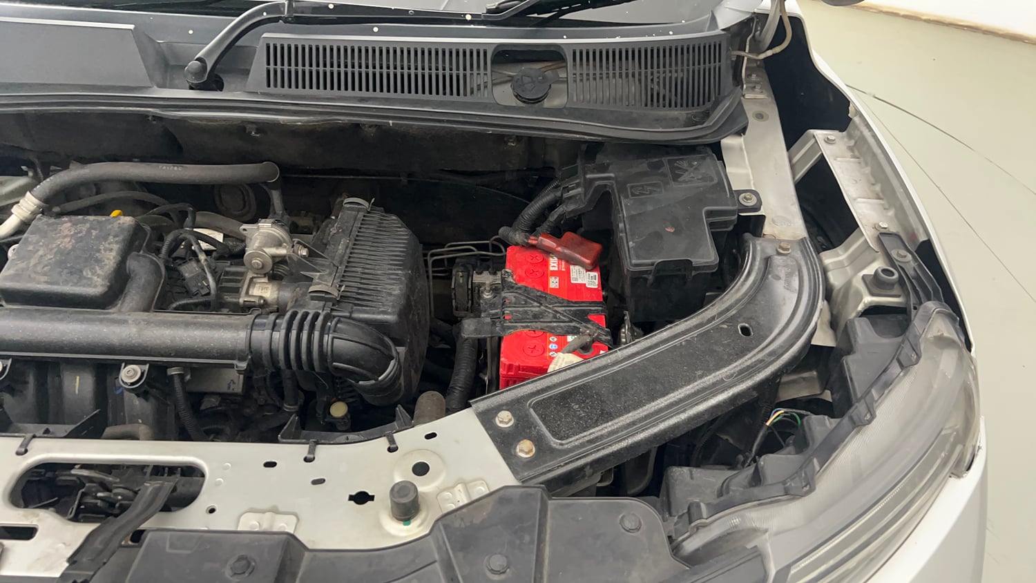 Used 2022 Renault Kiger RXT MT Petrol Manual engine ENGINE LEFT SIDE VIEW