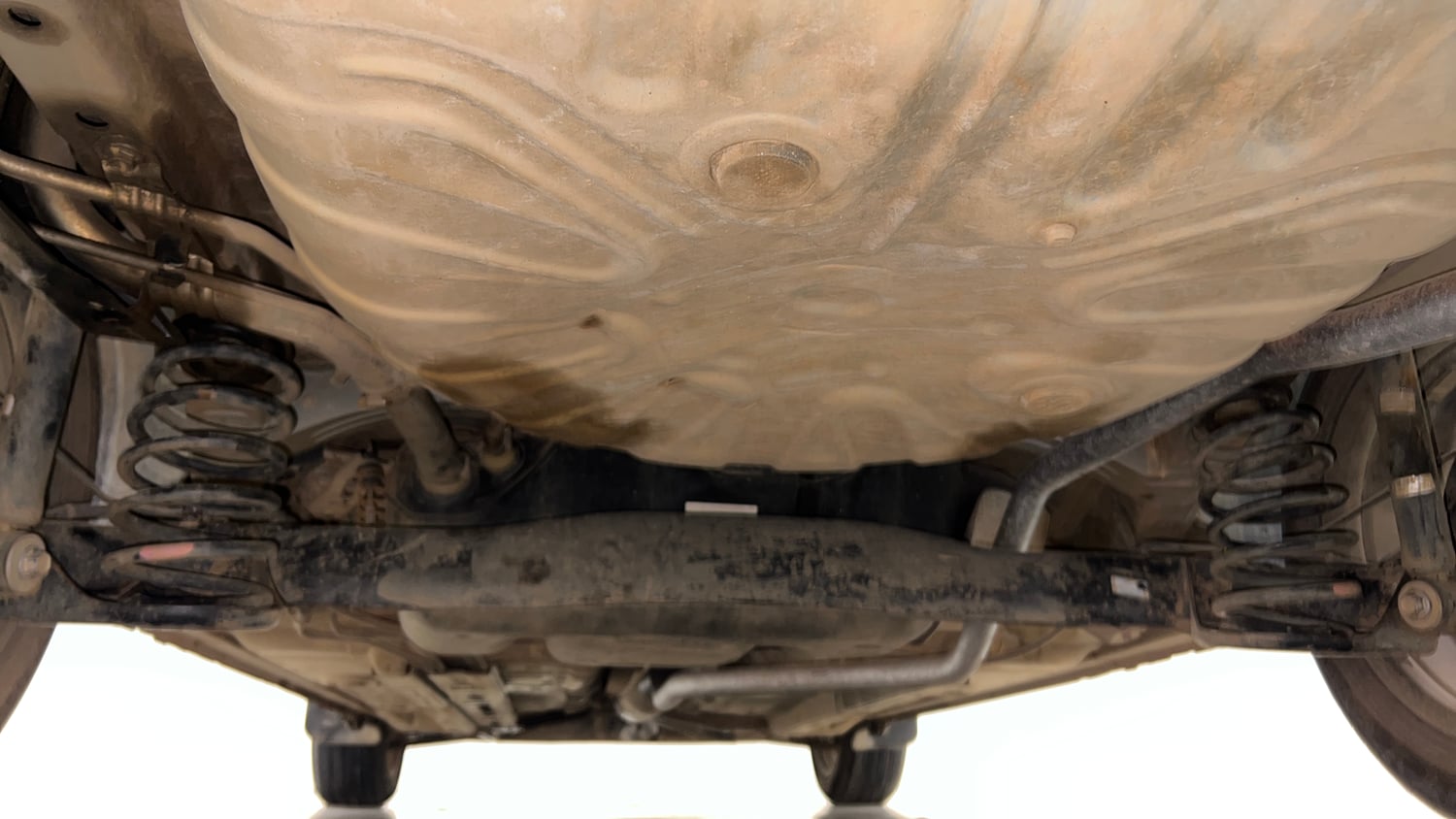 Used 2014 Toyota Etios G Petrol Manual extra REAR UNDERBODY VIEW (TAKEN FROM REAR)