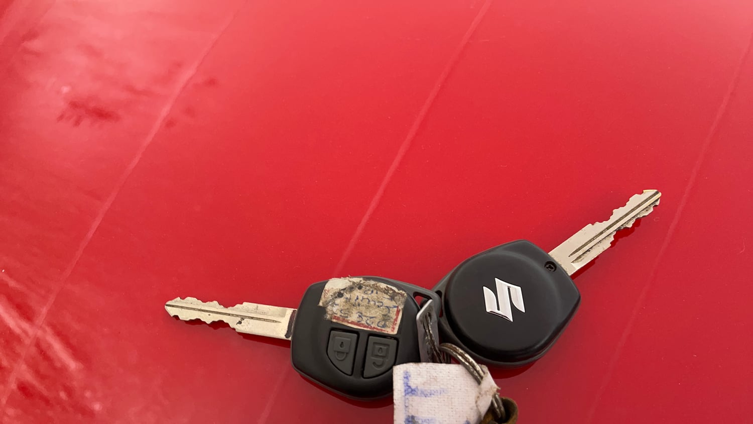 Used 2017 Maruti Suzuki Swift Lxi ABS (O) Petrol Manual extra CAR KEY VIEW
