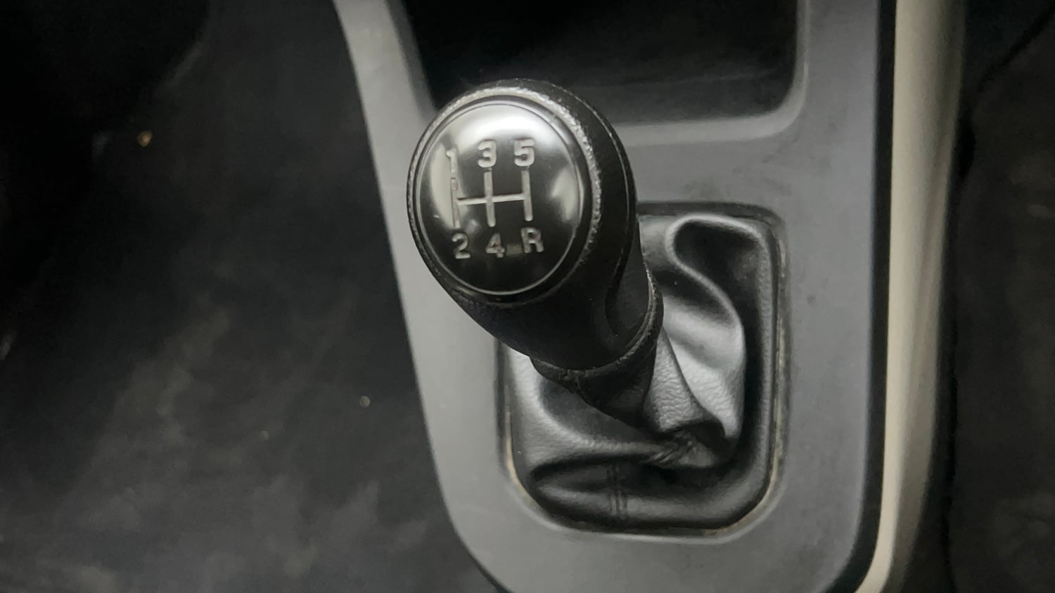 Used 2022 Maruti Suzuki Wagon R LXi (O) 1.0 CNG Cng Manual interior GEAR  KNOB VIEW