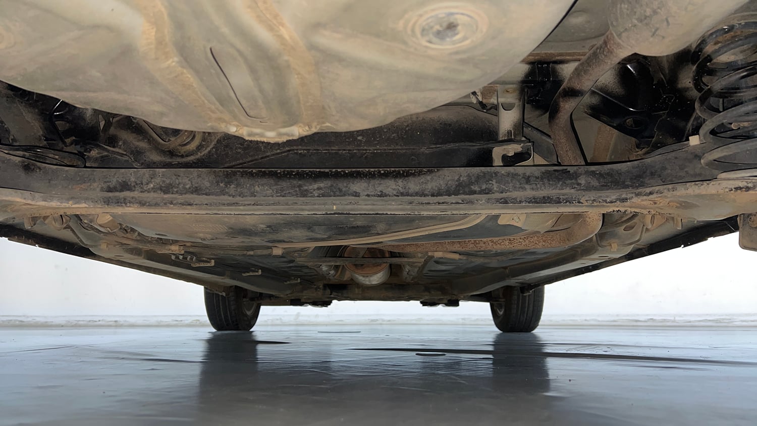 Used 2019 Maruti Suzuki Swift ZXi Plus Petrol Manual extra REAR UNDERBODY VIEW (TAKEN FROM REAR)