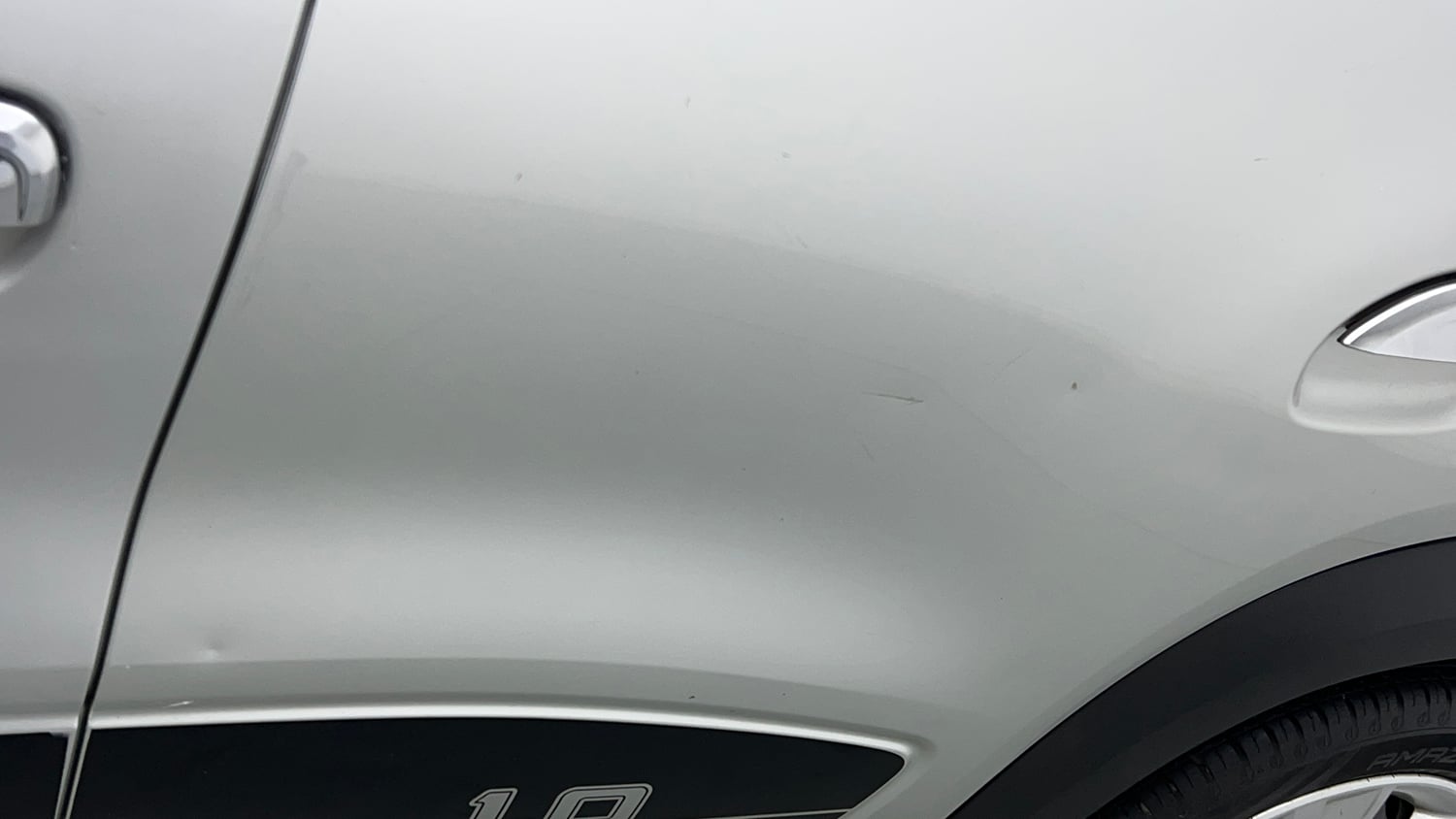 Used 2022 Renault Kwid RXT 1.0 (O) Petrol Manual dents MINOR DENT