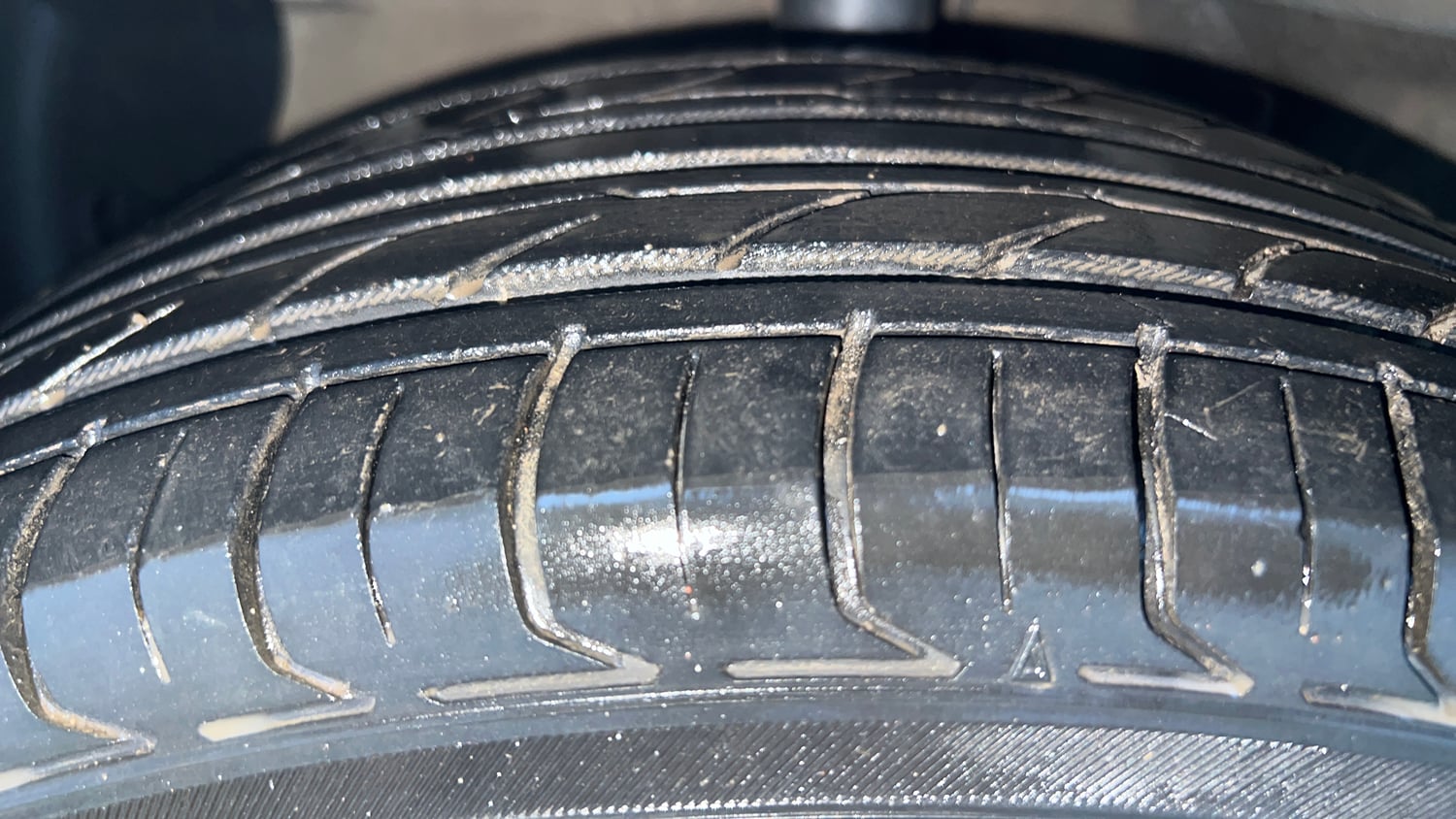 Used 2020 Hyundai Grand i10 Nios Sportz 1.2 Kappa VTVT Petrol Manual tyres LEFT FRONT TYRE TREAD VIEW