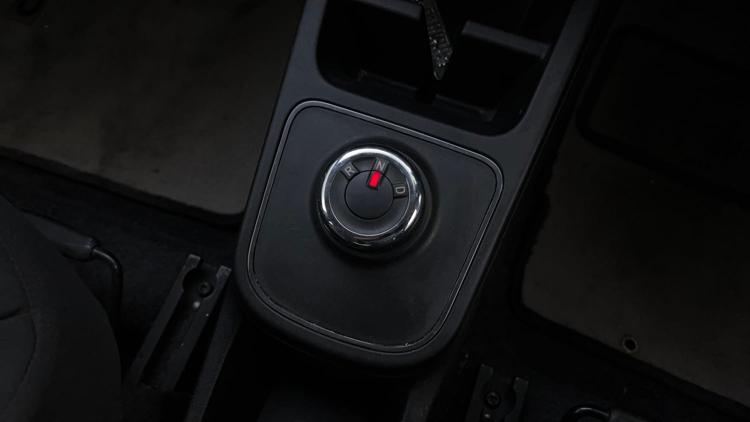 Used 2022 Renault Kwid RXT 1.0 AMT Petrol Automatic interior GEAR  KNOB VIEW