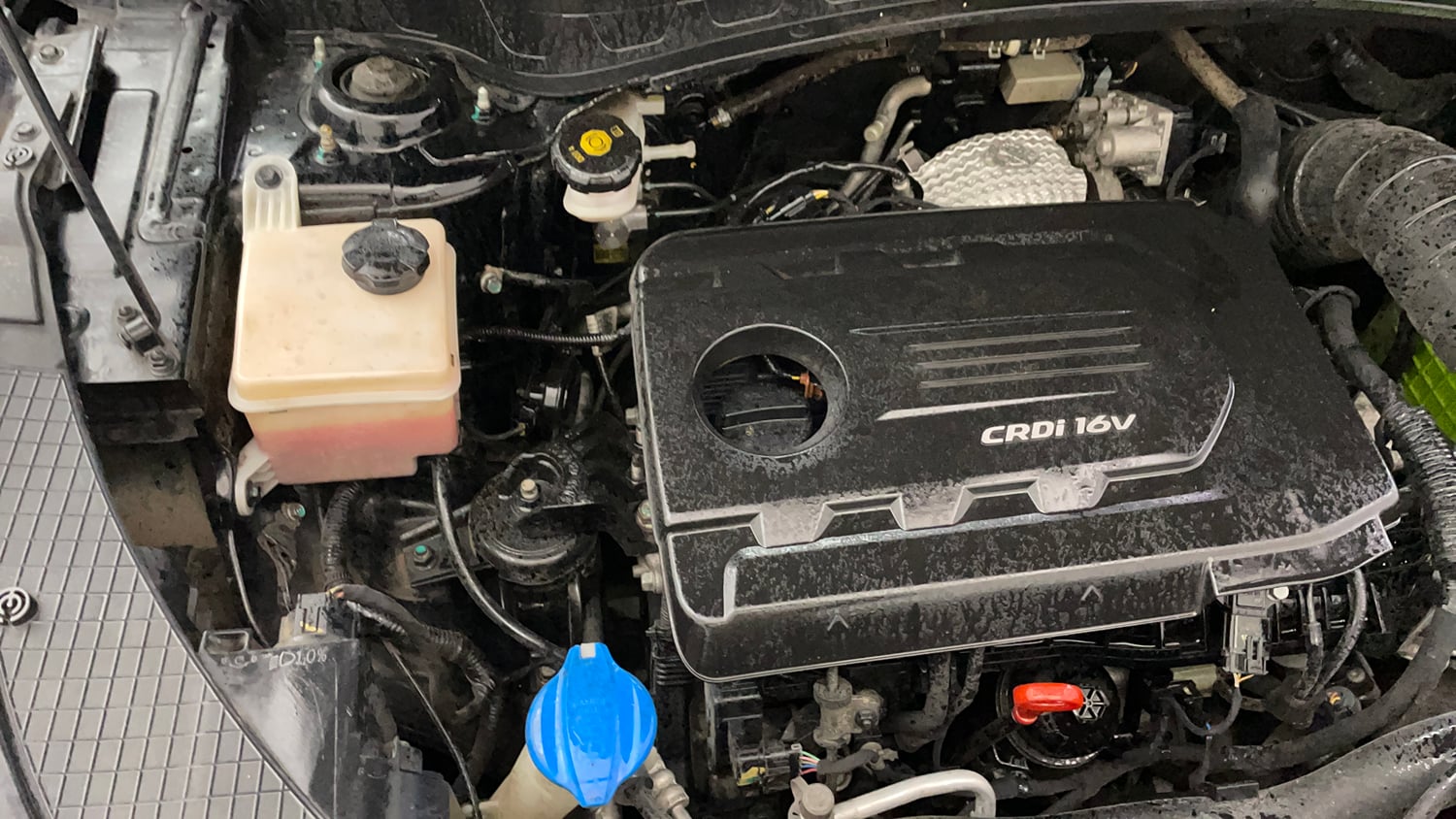 Used 2020 Kia Seltos GTX Plus AT 1.5 Diesel Diesel Automatic engine ENGINE RIGHT SIDE VIEW